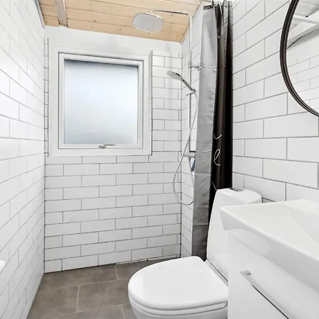 Mahalia - 300m From The Sea By Interhome