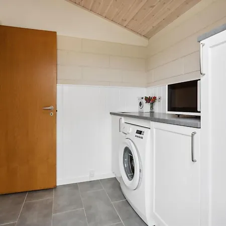 Mahalia - 300m From The Sea By Interhome *