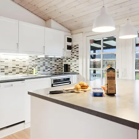 Mahalia - 300m From The Sea By Interhome * Nedre Lysabild
