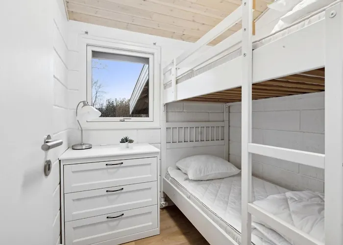 Mahalia - 300m From The Sea By Interhome *